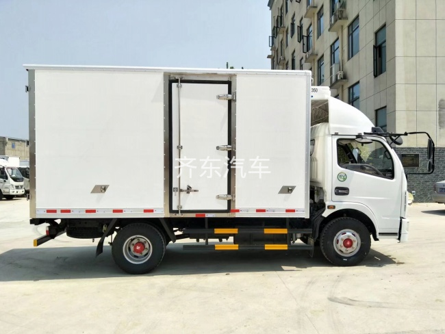 (厢长2.6米)福田驭菱冷藏车
