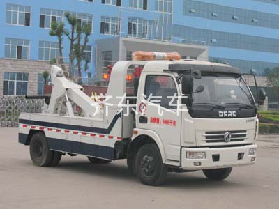 东风多利卡托吊连体型清障车