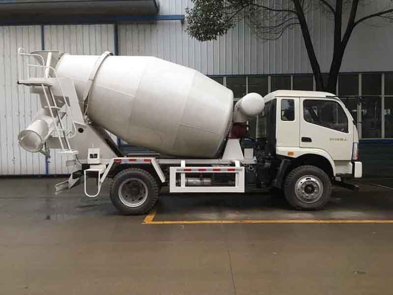 福田时代5方搅拌车