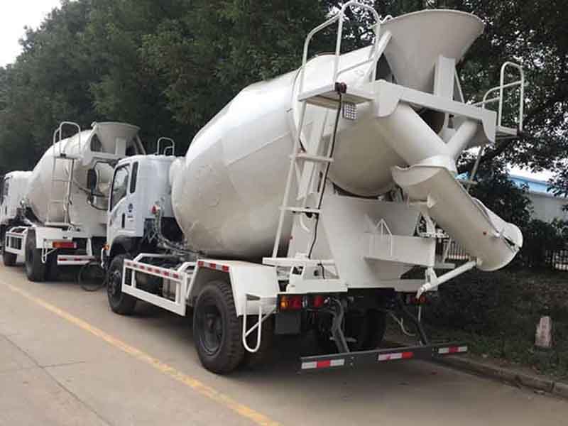 重汽王牌6方搅拌车