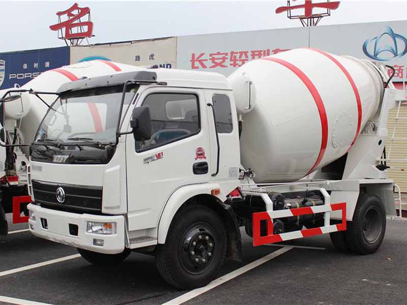 东风御虎D912-6方搅拌车