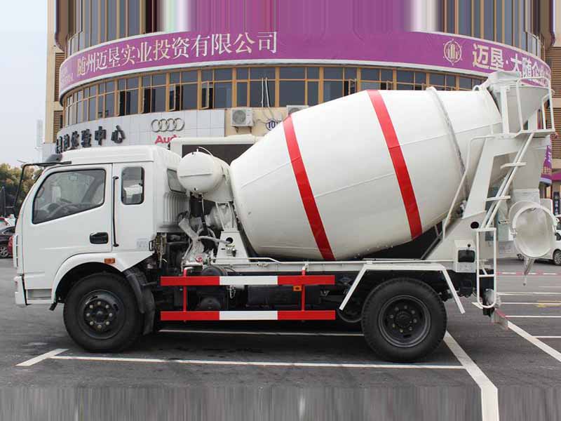 东风御虎D912-6方搅拌车