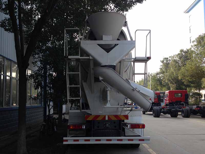 东风御虎D912-6方搅拌车