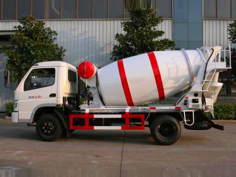 福田时代3方搅拌车
