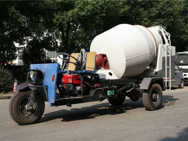 农用三轮1.5方搅拌车