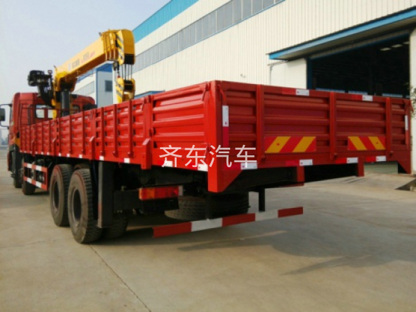 东风前四后四[小三轴]8吨10吨随车吊