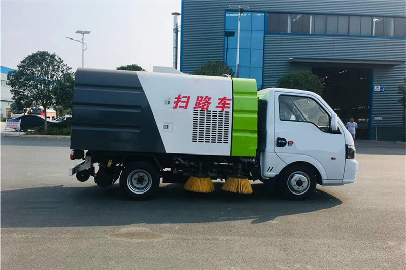 国六东风途逸3方(0.5水/2尘)扫路车