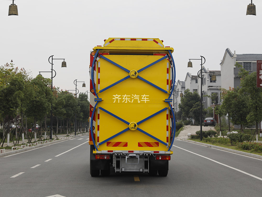 东风凯普特D6防撞缓冲车
