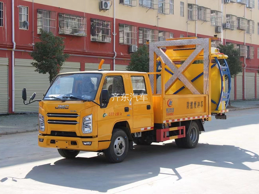 江铃皮卡防撞缓冲车
