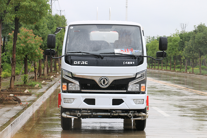 CLW5040TSD6CD型防役消毒洒水车