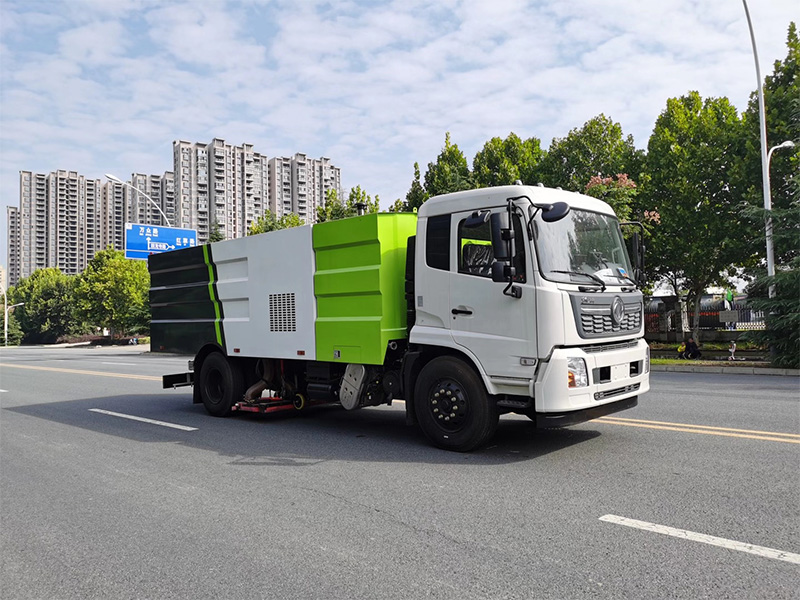 18噸東風(fēng)天錦吸塵車視頻