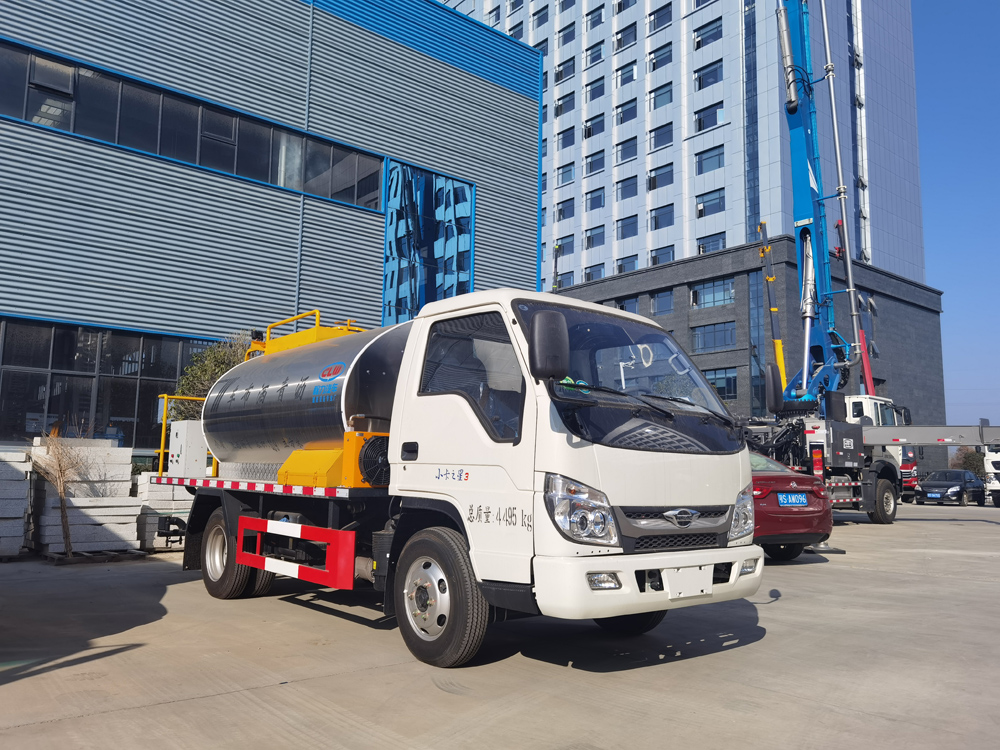 福田4立方沥青洒布车