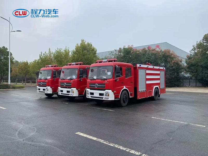 東風(fēng)天錦6噸水罐消防車