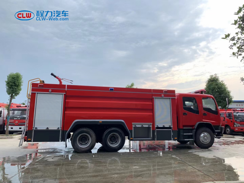 五十鈴后八輪12噸水罐消防車