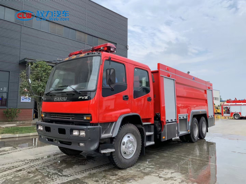 五十鈴后八輪12噸水罐消防車