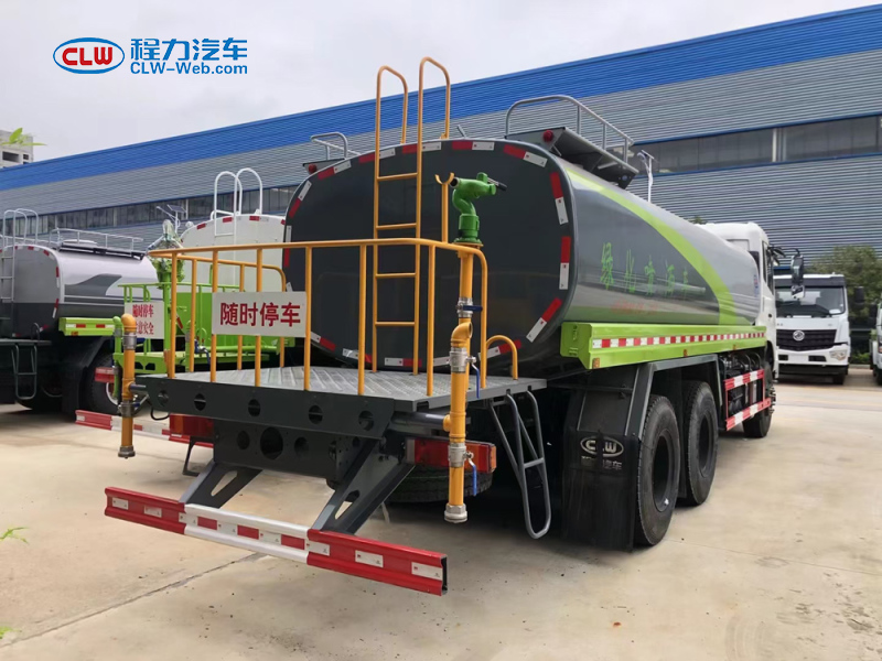 東風(fēng)天錦后八輪6X4 18噸灑水車