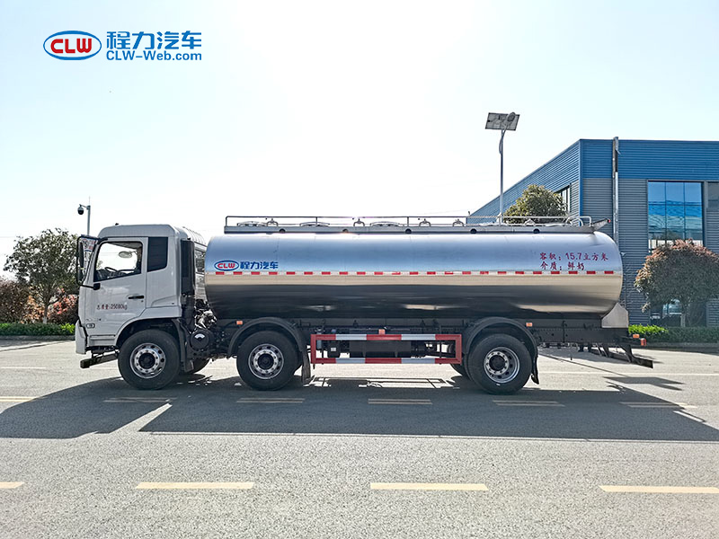 東風(fēng)天錦18噸鮮奶運(yùn)輸罐車