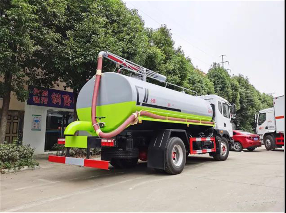 东风D9吸粪车