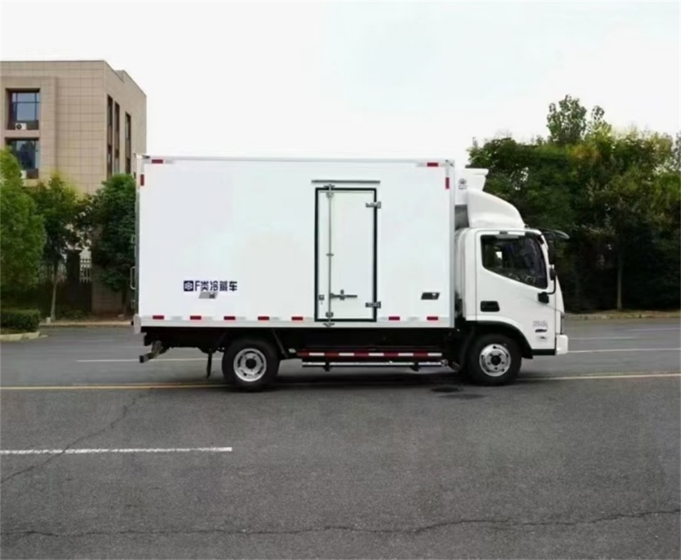 福田智蓝纯电动4.2米冷藏车