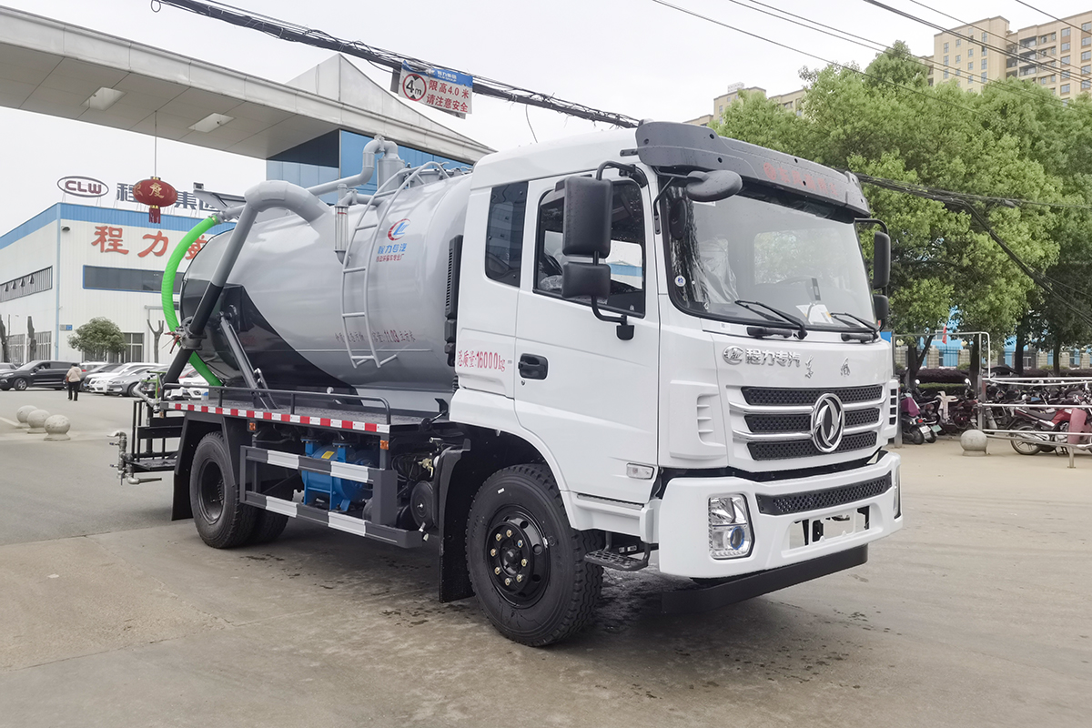 东风12方吸污车