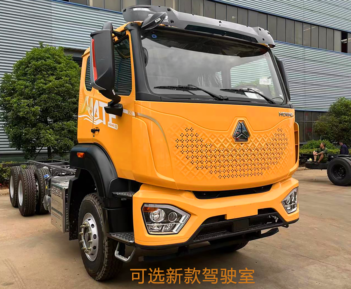 重汽豪沃24立方吸污车