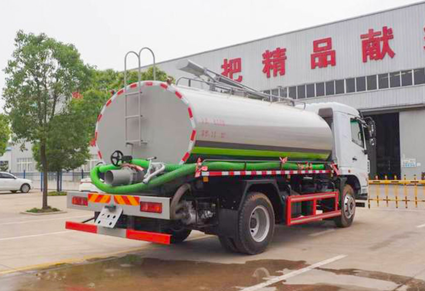 东风华神12方吸粪车