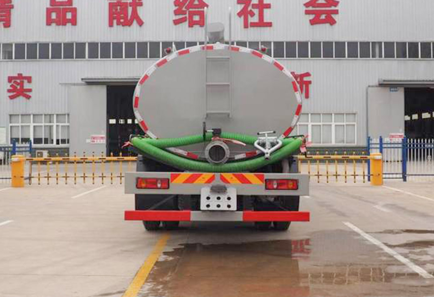 东风华神12方吸粪车