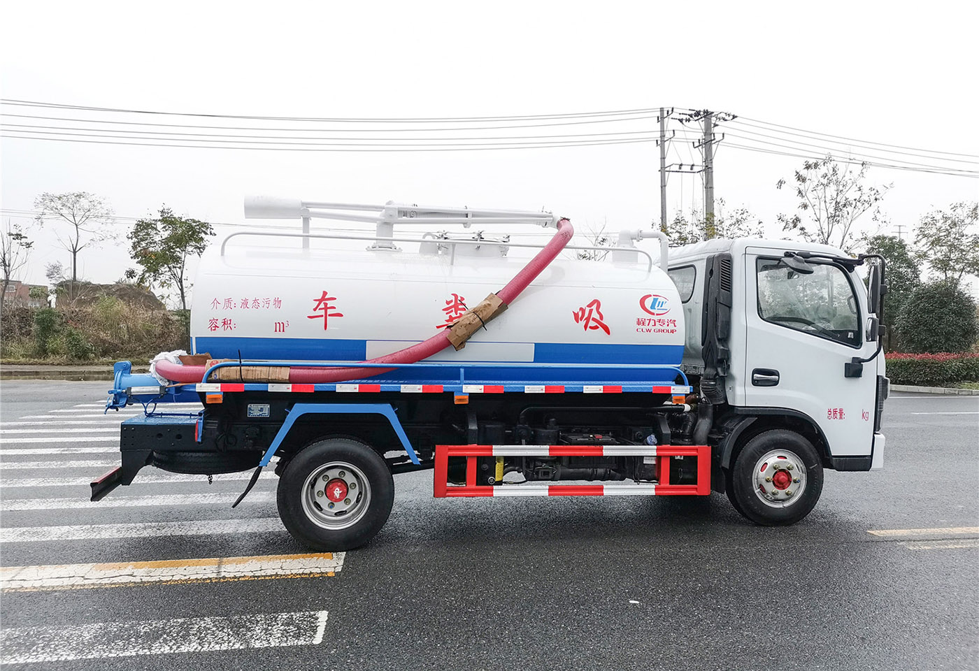 东风5方吸粪车