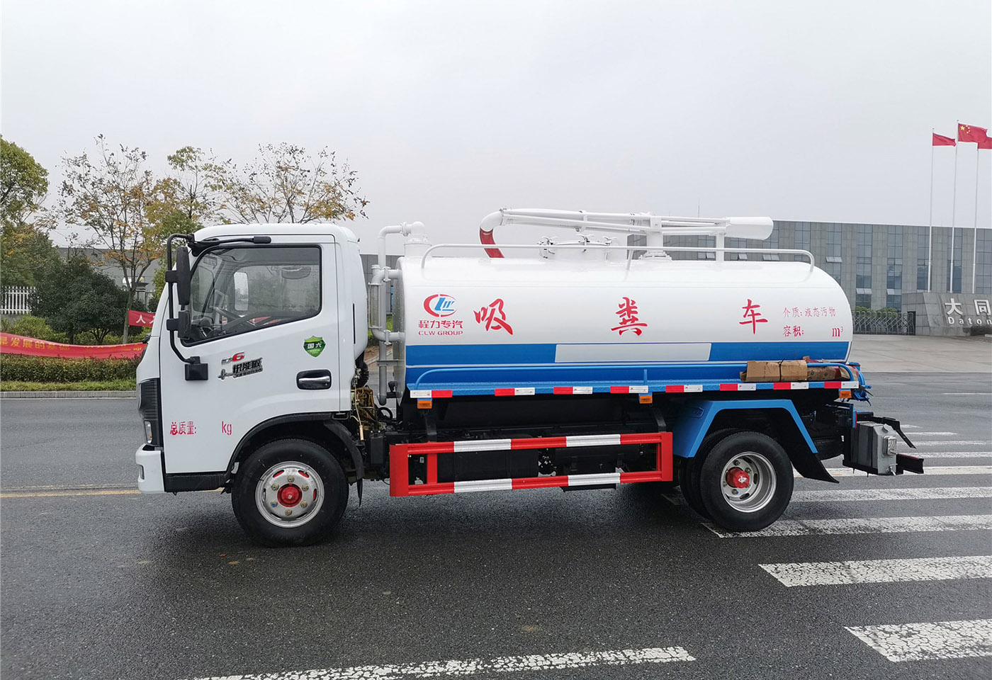 东风5方吸粪车