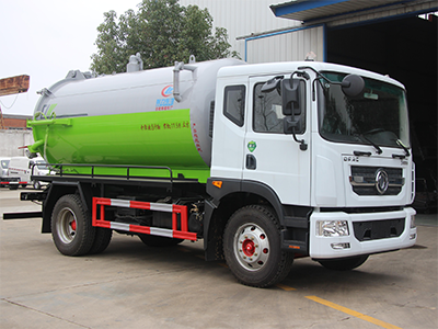 东风D9 12-15方吸污车