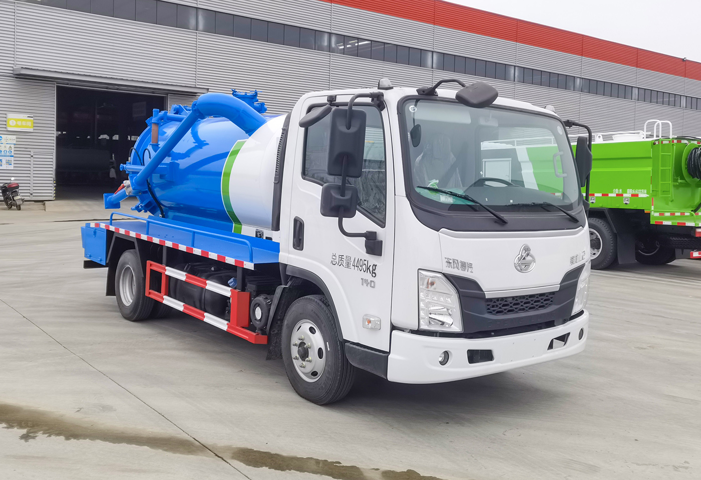 柳汽乘龙4.5方吸污车
