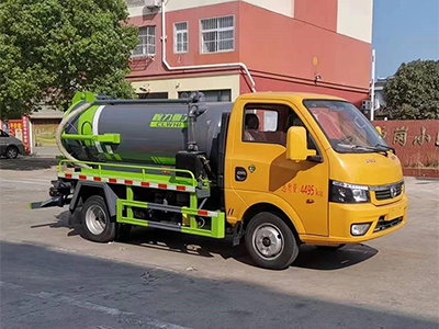 东风途逸2方蓝牌吸污车
