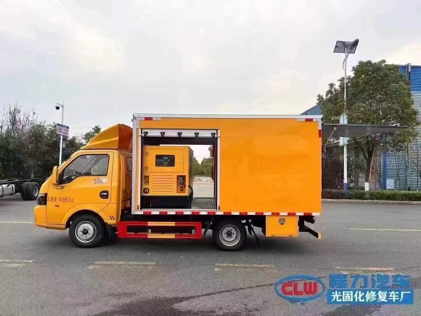 东风途逸光固化修复车