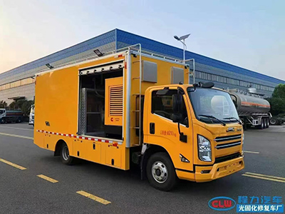 江铃紫外光固化管道修复车
