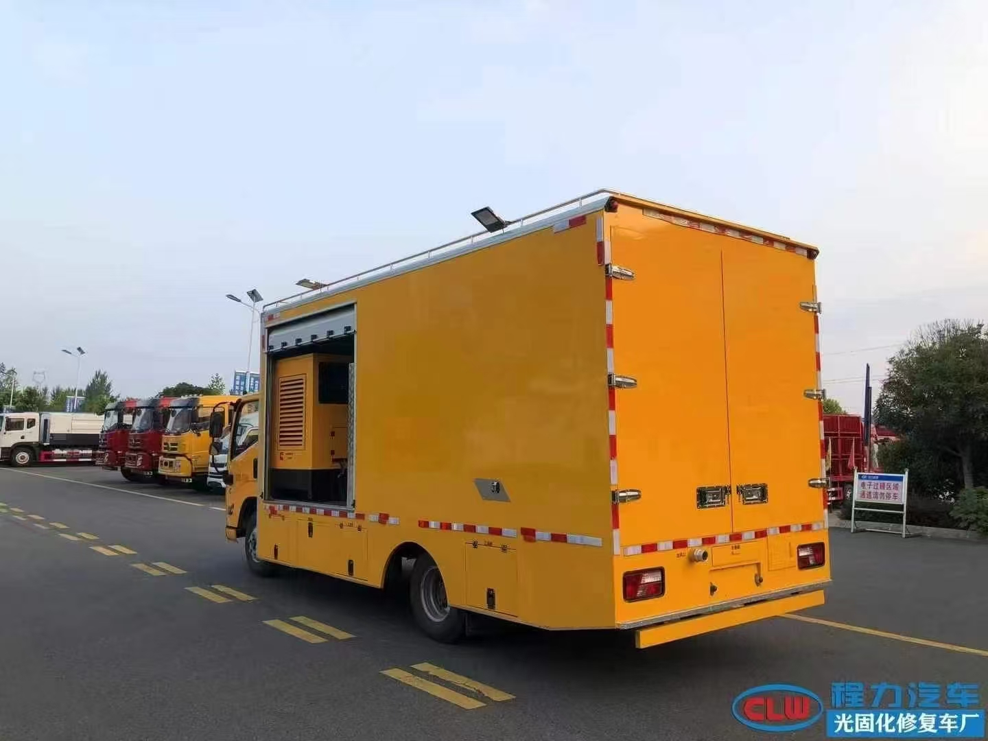 江铃紫外光固化管道修复车