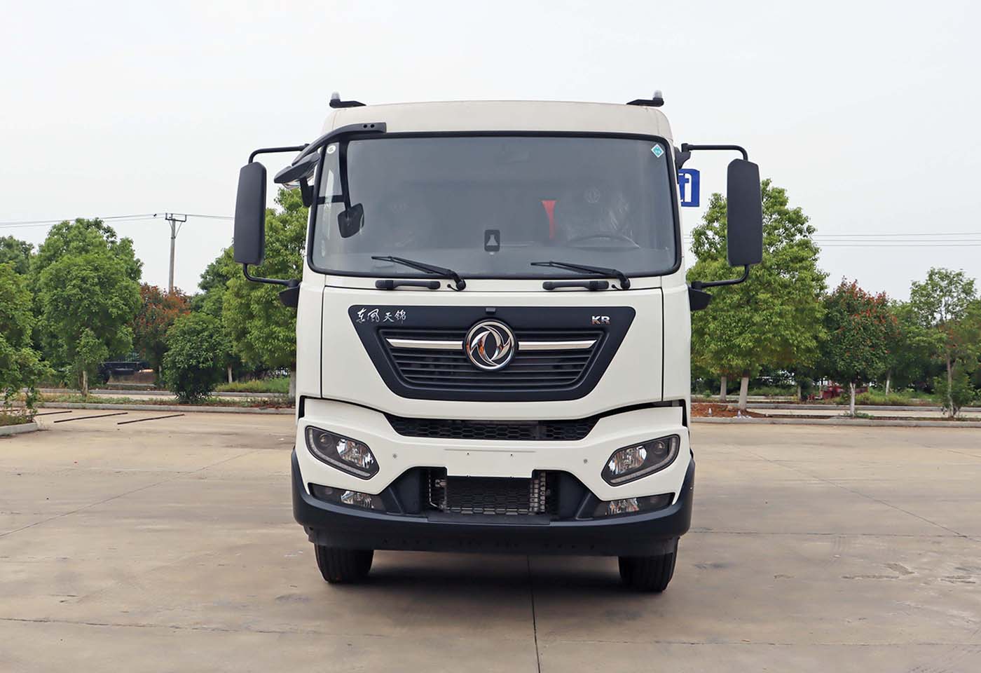 东风天锦纯电动压缩垃圾车