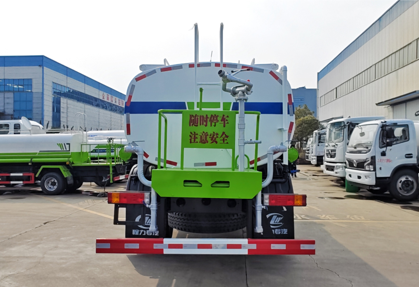 陕汽12方\13方洒水车