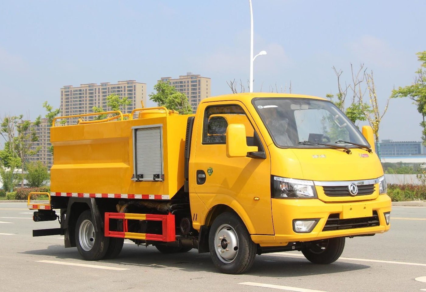 东风3方蓝牌高压清洗车