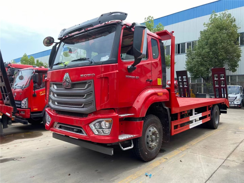 重汽豪沃国六单桥平板运输车