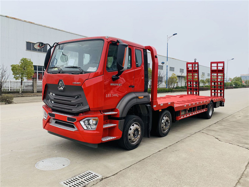 重汽豪沃新款国六小三轴平板运输车