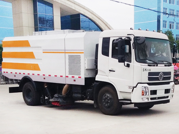 东风天锦干扫车 程力威牌CLW5162TSLD5型扫路车