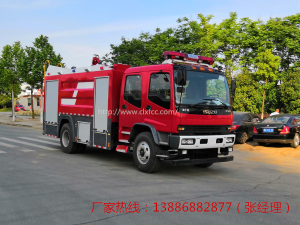 8吨五十铃FVR泡沫消防车