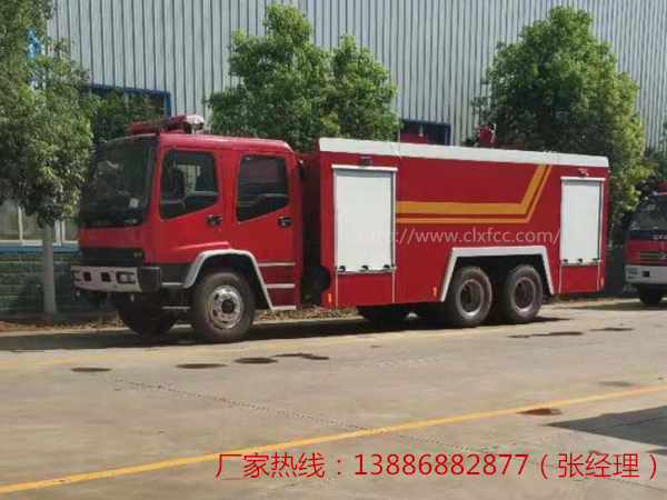12吨五十铃双桥泡沫消防车
