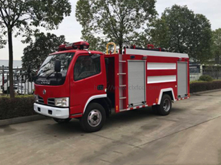 4吨东风福瑞卡泡沫消防车