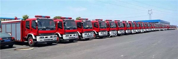 6方五十铃泡沫消防车