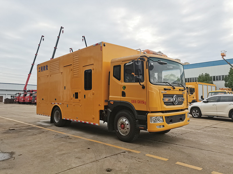 3000方东风D9排水车（休息室）