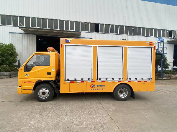 1000方江铃救险车（便携泵）