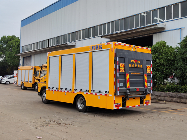 2000方东风多利卡D7排水车（便携）