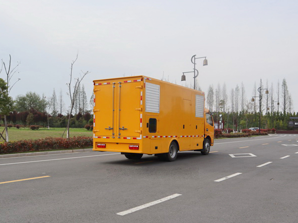 150KW东风多利卡电源车