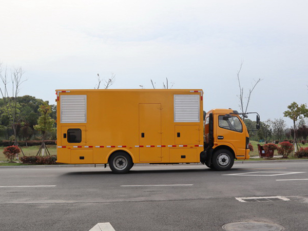 150KW东风多利卡电源车